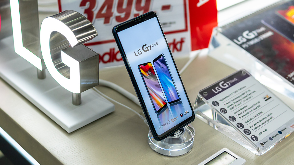 Trzymasz jeszcze ten telefon w kieszeni? Wkrótce przestanie działać tak, jak powinien