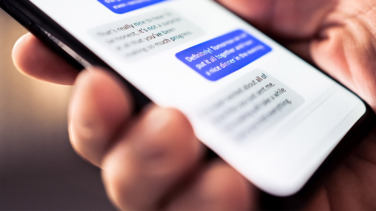 Aplikacja do SMSów na Androidzie z ważną nowością. Ukryje niektóre obrazki