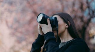 Jak nie zniechęcić się do fotografii? Czego nie może zabraknąć w twoim pierwszym aparacie