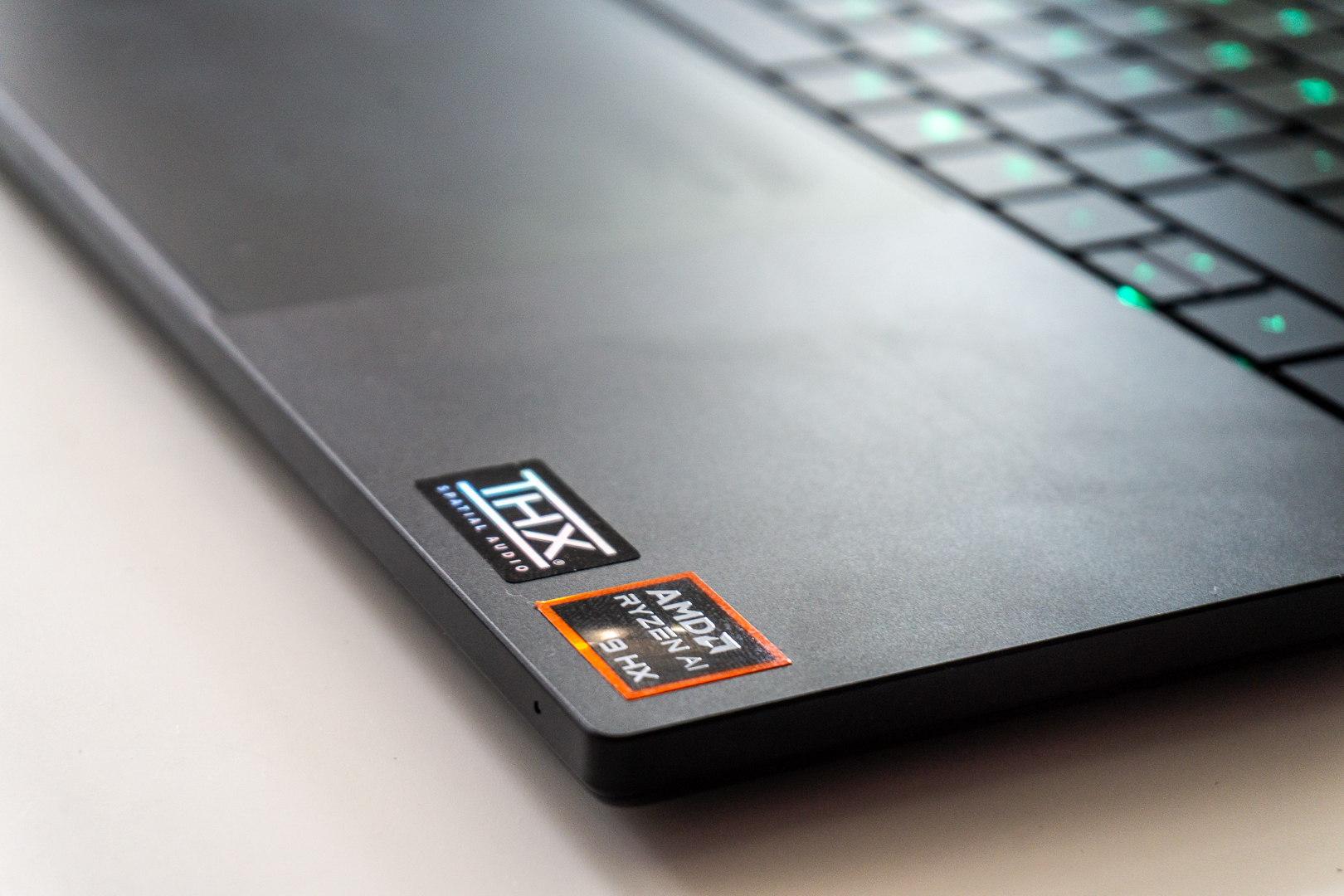 Razer Blade 16 2025 AMD Ryzen AI