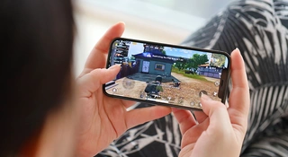 Apple ponownie próbuje wejść na rynek gier. Koncern z Cupertino głęboko wierzy, że sukces przyniesie mu nowa aplikacja z trofeami, listami rankingów i komunikatorem.