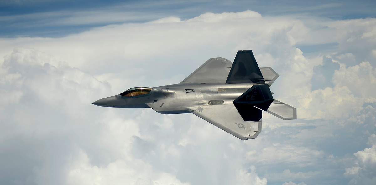 Trump bawi się teraz w projektowanie myśliwców. Poprawi F-35