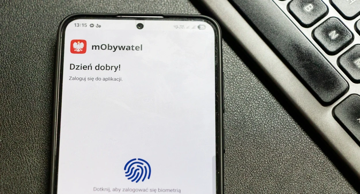 Zespół Rafała Brzoski chce nowych funkcji w mObywatelu. Jedna jest dobra, inne śmieszne