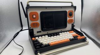 Ten laptop powstał w drukarce. Napędza go Raspberry Pi