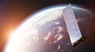 Aktywność Słońca zabija satelity Muska