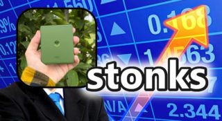 ogromy spadek składanych smartfonów