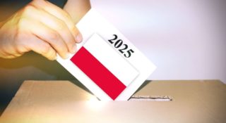 Na Facebooka trafiły reklamy kandydatów na prezydenta. Problem? Źródło pięniędzy: zagranica