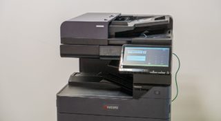 Ochroni dane, zeskanuje i wydrukuje. Sprawdzamy urządzenie Kyocera TASKalfa 4054ci