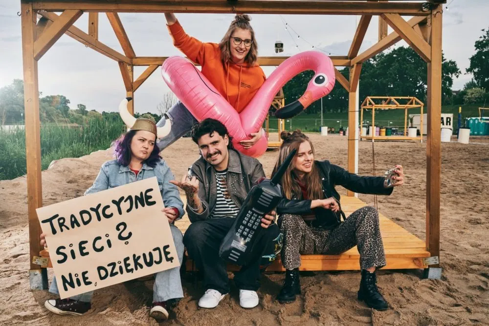 Mobile Vikings przeprowadza cyfrową rewolucję w waszej kieszeni. Nie potrzebujecie tyle plastiku