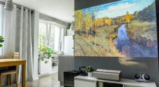 Domowa galeria sztuki. Tak projektor z funkcją Art prezentuje piękne obrazy