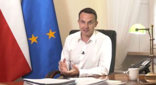 Live chat z Rzecznikiem Rządu Adamem Szłapką