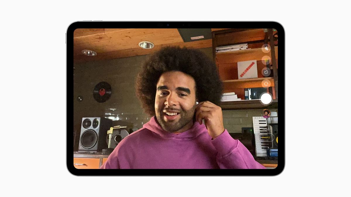 Dotykam ucha i robię selfie iPhone'em. Świetny pomysł Apple