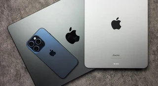 O 19:00 polskiego czasu Apple pokaże, jak zmieni się iPhone, iPad i Mac. Podpowiadamy jak śledzić konferencję WWDC 2025 oraz jakich nowości się spodziewać.