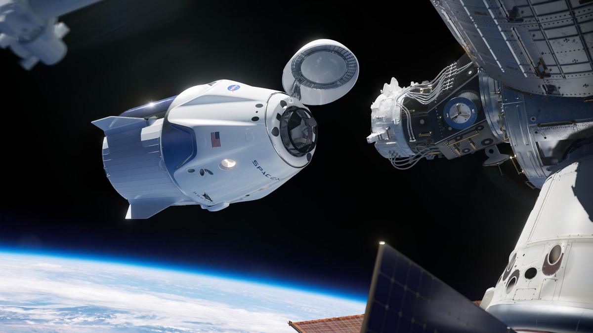 SpaceX Dragon - tym statkiem Polak poleciał na orbitę. To duma Elona Muska