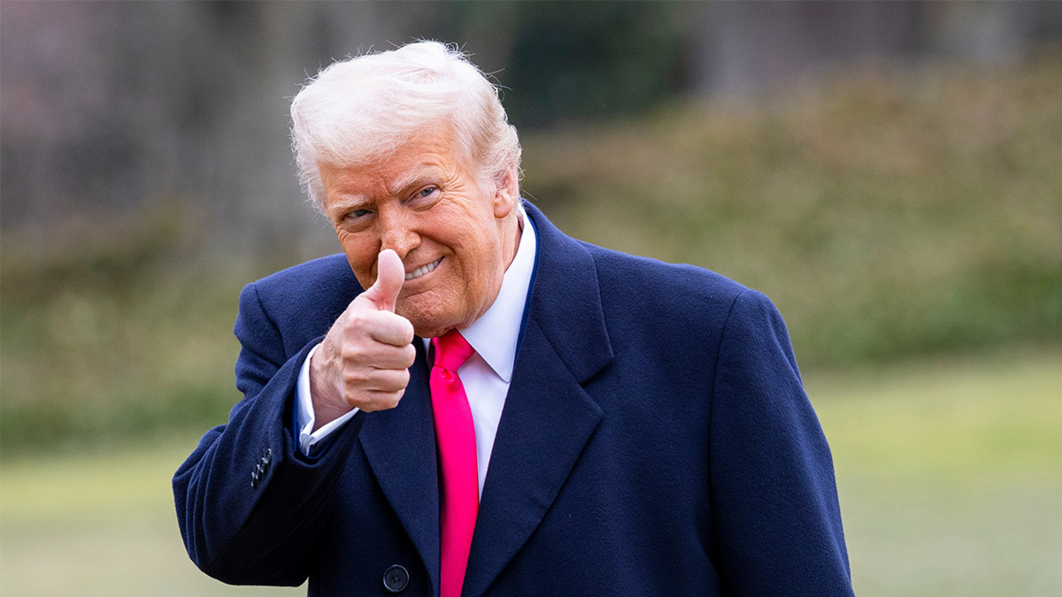 Donald Trump, który właśnie wprowadza na rynek własny smartfon i sieć komórkową, powiedział że "nie wierzy w telefony"