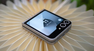 Przeciek z Korei Południowej sugeruje, że nachodzący Galaxy Z Flip 7 FE będzie najtańszym składanym smartfonem Samsunga. Ale nadal nie będzie tani.