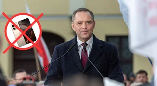 Z jakiego smartfona korzysta Karol Nawrocki