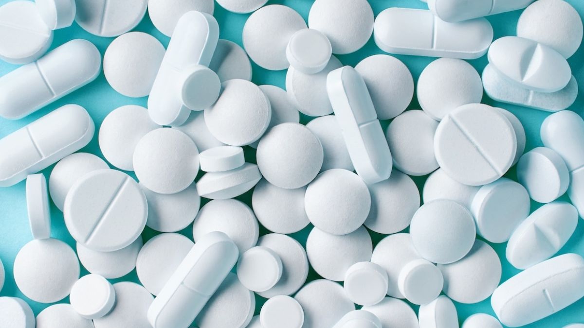 Paracetamol z plastiku? Naukowcy stworzyli lek z pomocą E. coli