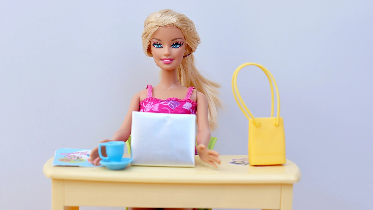 Mattel i OpenAI ogłosiły współpracę, czego efektem jest zastosowanie ChatGPT w rozwoju nowych produktów Mattel i całkowicie "nowego produktu" spod ręki obu firm