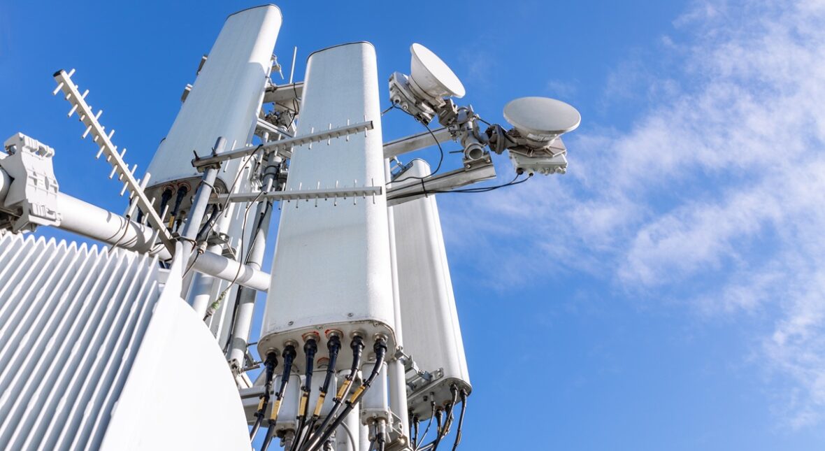 Image for To się nie dzieje. Sołtyska zniechęca mieszkańców do masztu 5G