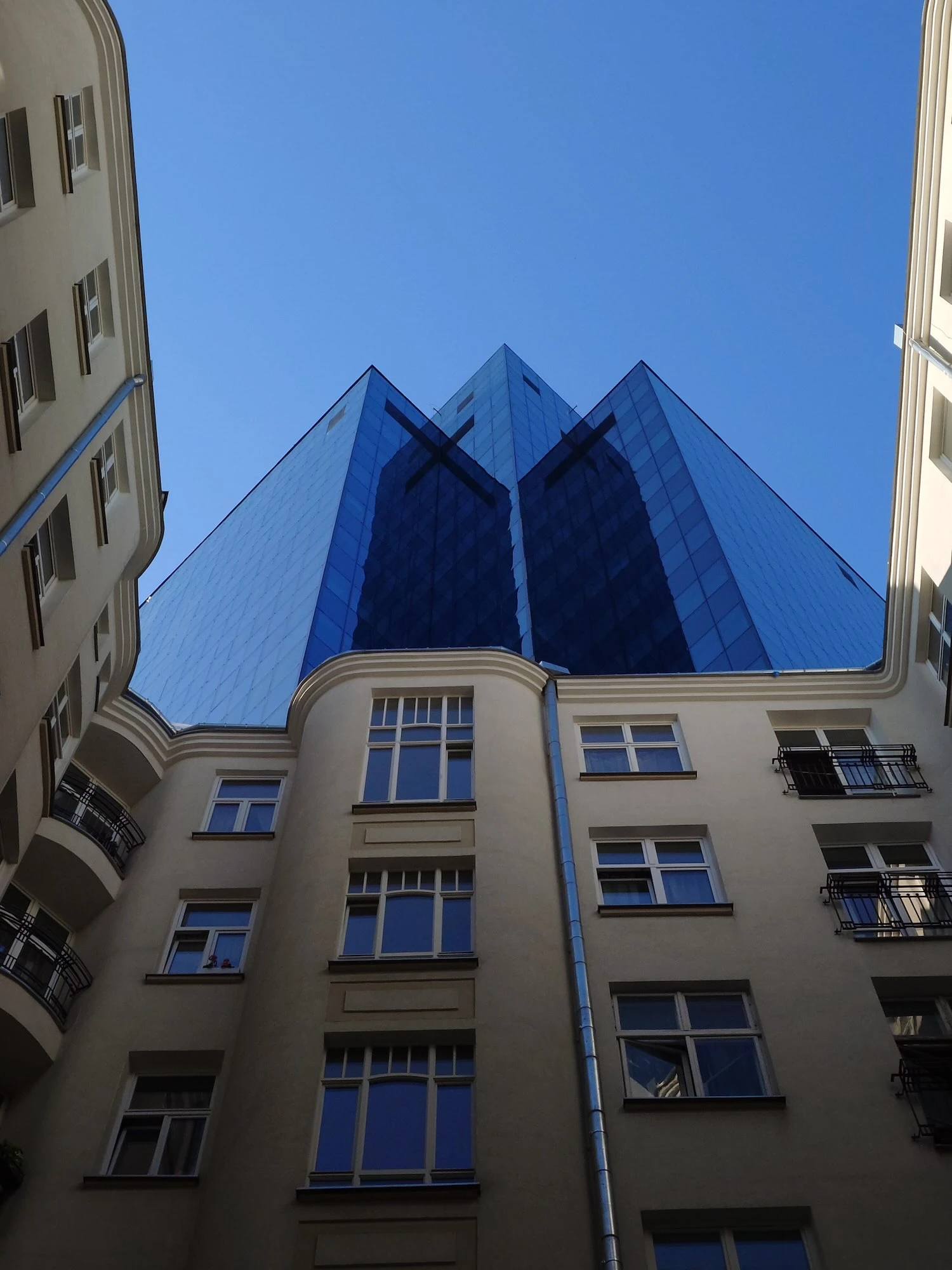 https://cdn-sw.spidersweb.pl/2025/06/sony-xperia-1-vii-48mm-1.jpeg