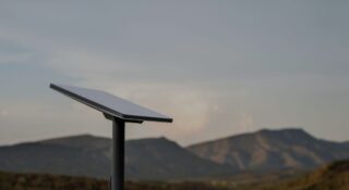 Satelity Starlink blokują sygnały kosmiczne. Astronomowie biją na alarm