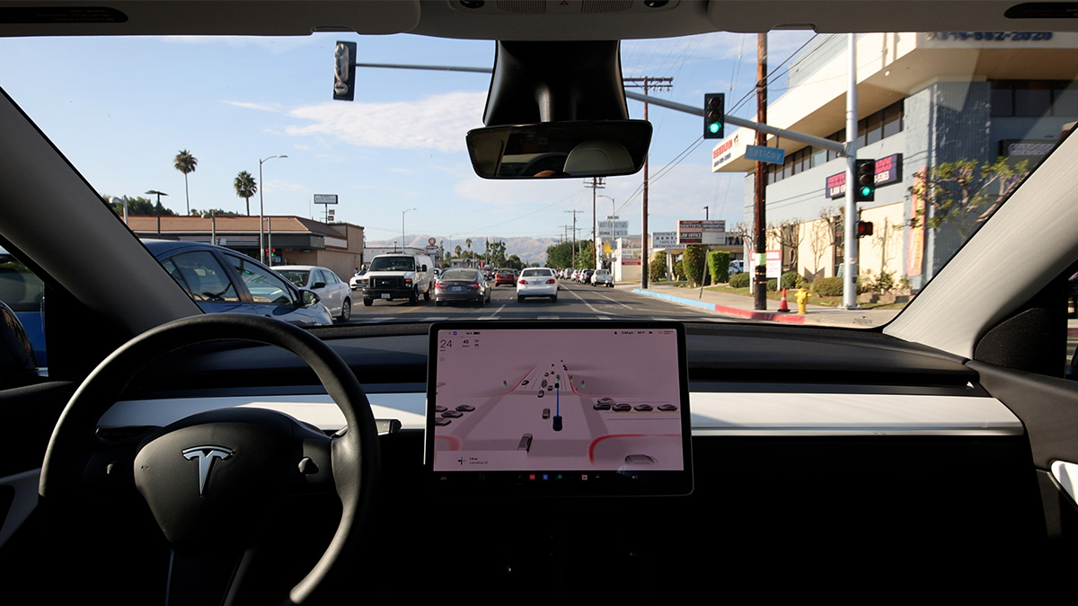 Robotaxi wyjechały na ulice. To nie jest to, co obiecywał Elon Musk