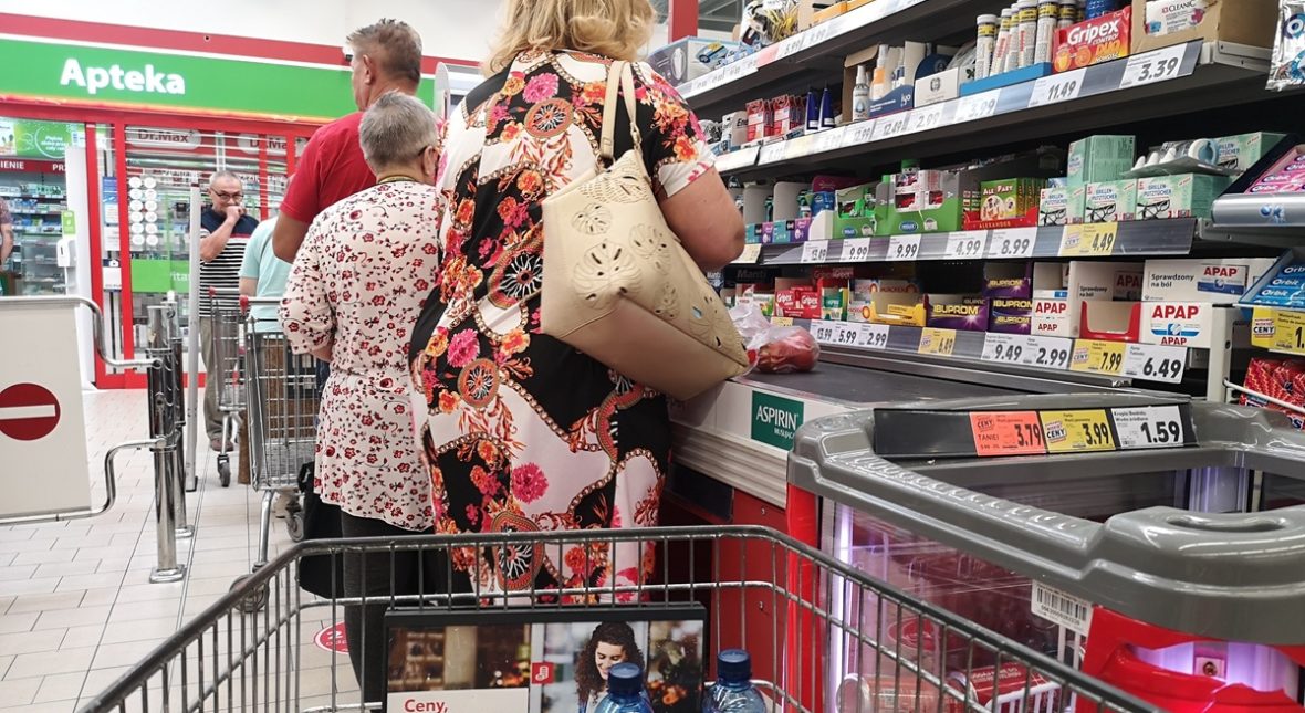 Image for Kupno tanich bułek to dziś gra. Ostrzegano nas przed tym w przeszłości