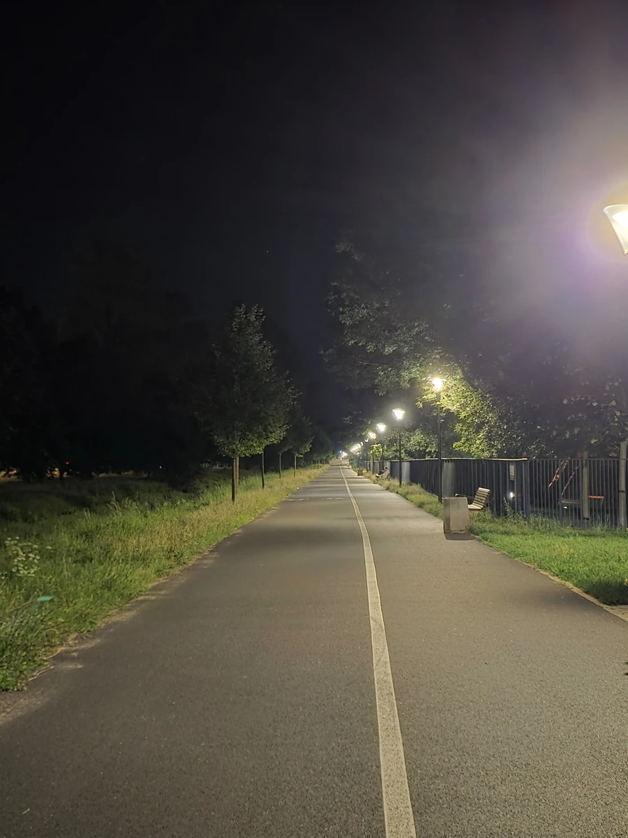 Galaxy Z Fold7 - tryb nocny (porównanie obiektywów)