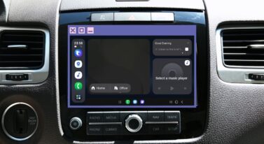 Samsung bije w Android Auto. Nowy Auto DeX przygarnie porzuconych