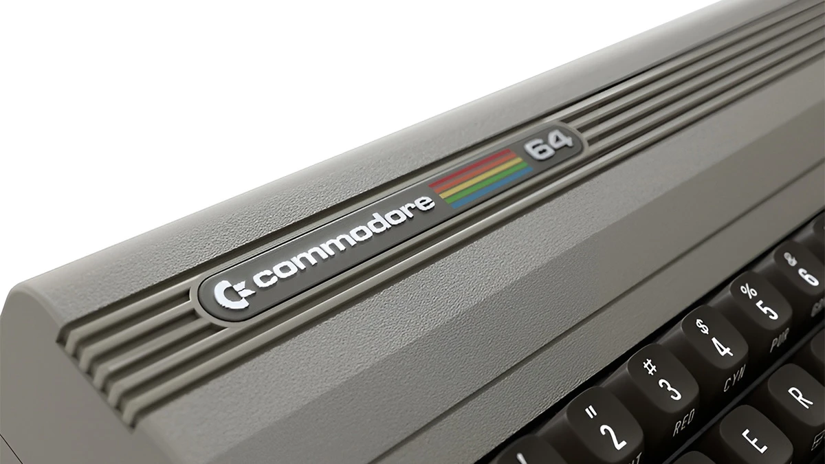 Wierna replika Commodore 64 w przedsprzedaży