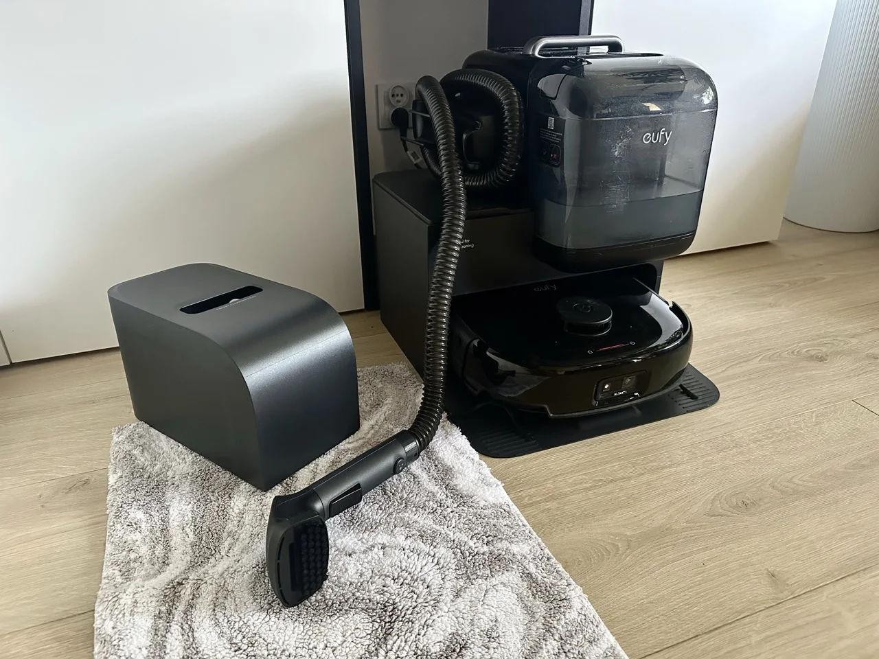eufy omni e28 