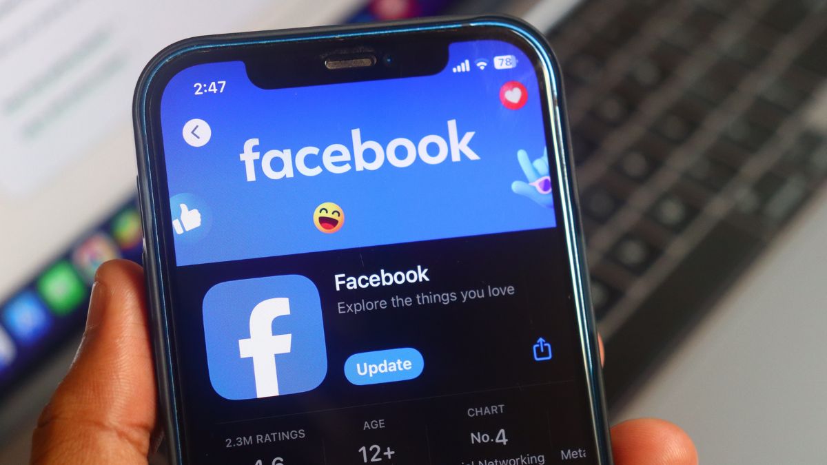 Facebook reklamy komunikat powraca