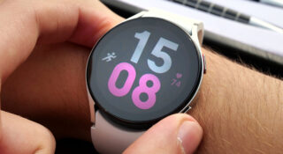 Samsungowi wyciekł wygląd tarcz, które będą uświetniać nadchodzące zegarki Galaxy Watch 8. Tarcze zdradzają powrót do znanych motywów, ale w odświeżonej formie - ujawniono też nowy wariant inspirowany Now Brief.