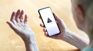 Wielka Brytania nie będzie inwigilować iphone