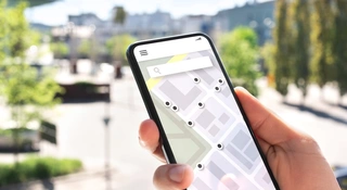 Jak sprawdzić czyjąś lokalizację? Najlepsze sposoby