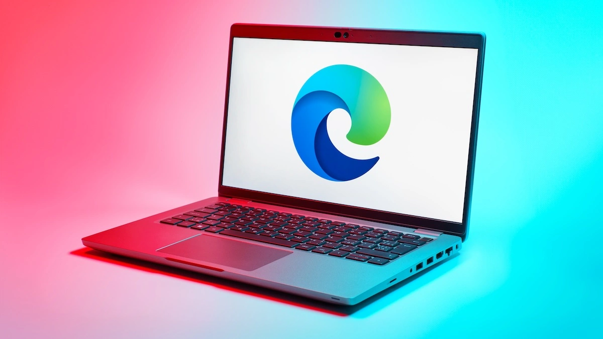 Microsoft testuje eksperymentalny tryb "Copilot Mode" w Edge. Nowy tryb oparty na AI pozwala przeglądarce analizować otwarte karty i pomagać użytkownikowi w czasie rzeczywistym.