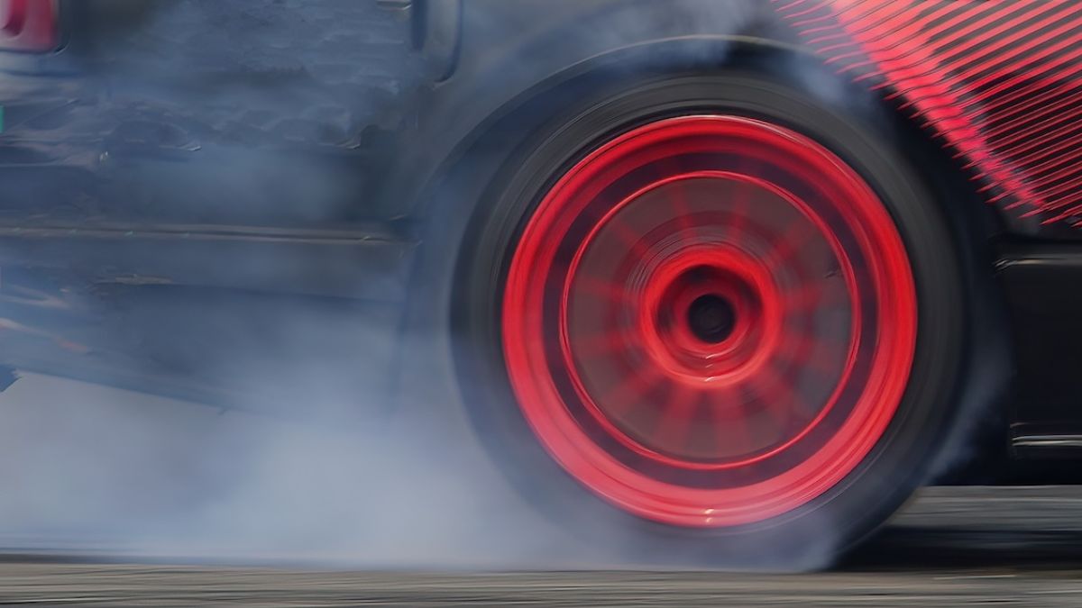 Mikroplastik to nie wina słomek i reklamówek. Mamy winnego