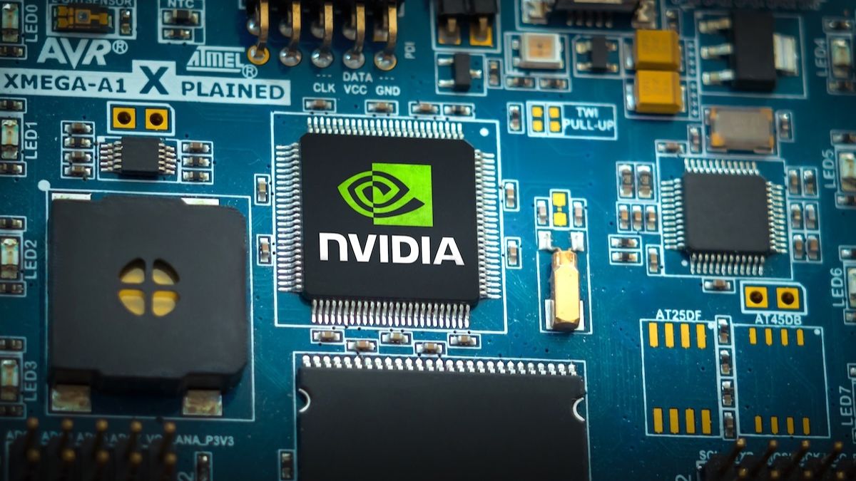 NVIDIA GB10 Grace Blackwell pierwszy komputer