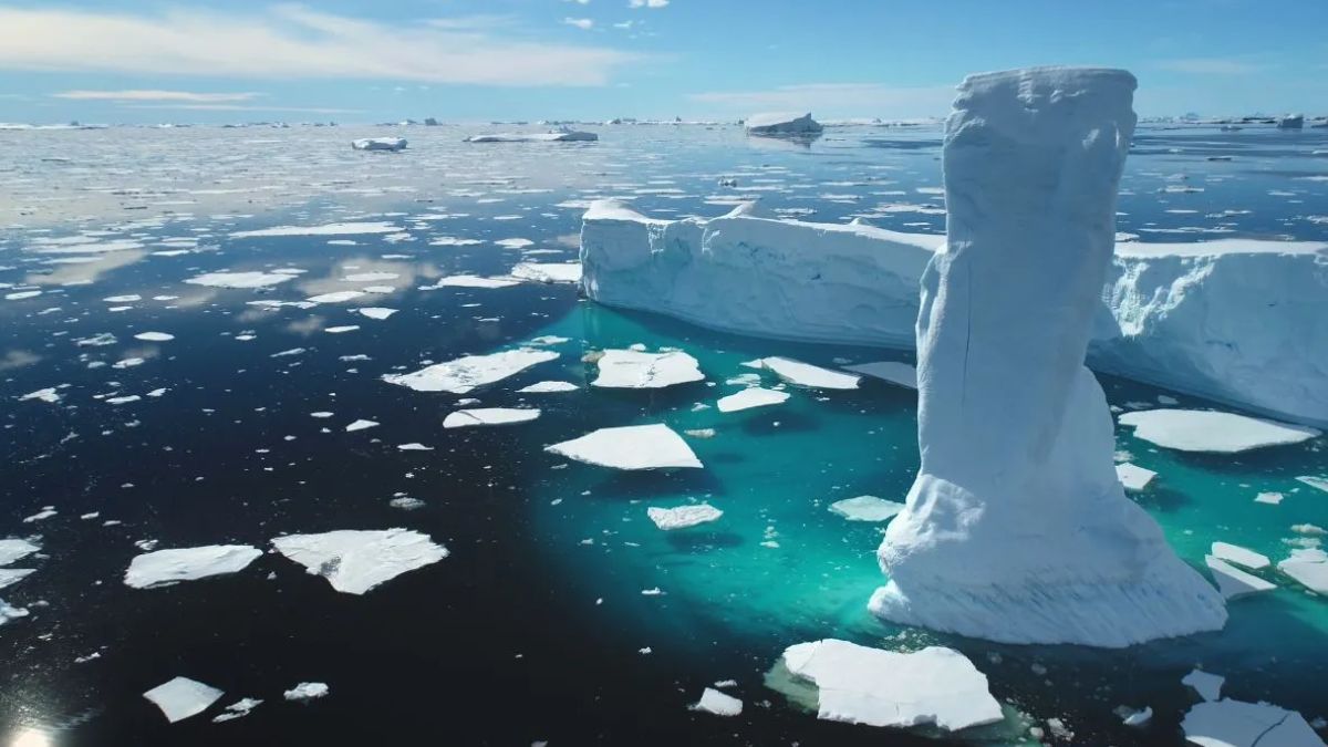 Pływy morskie dosłownie rozrywają Antarktydę. To przerażające