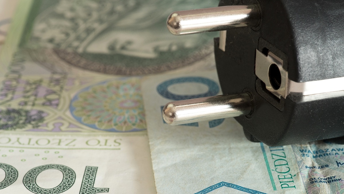 Ceny prądu spadną. Podziękujcie wiatrakom i fotowoltaice