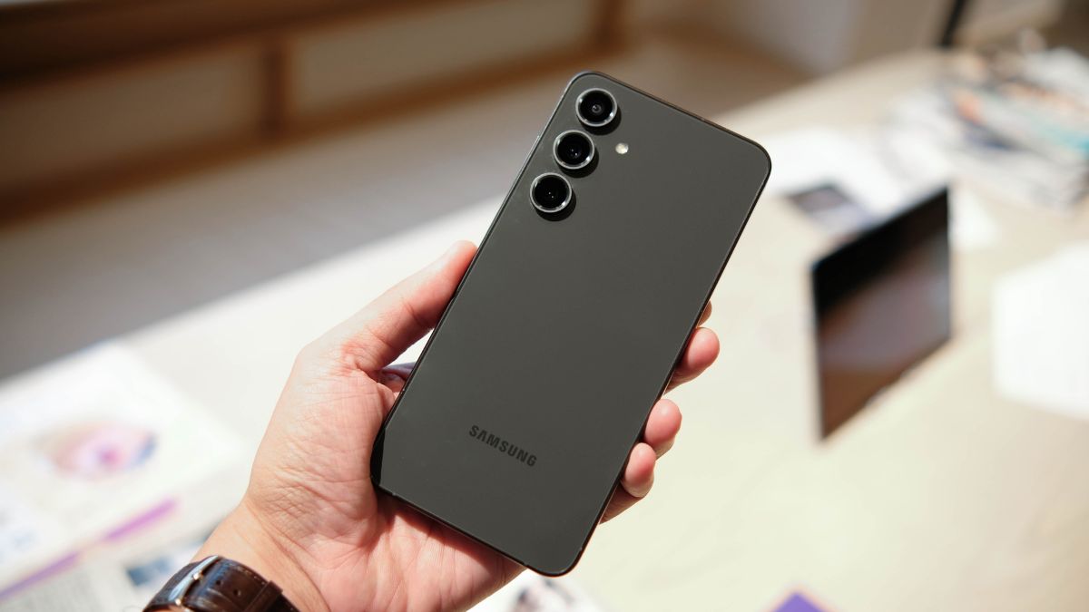 Samsung Galaxy S24 w promocji Amazon za mniej niż 2000 zł