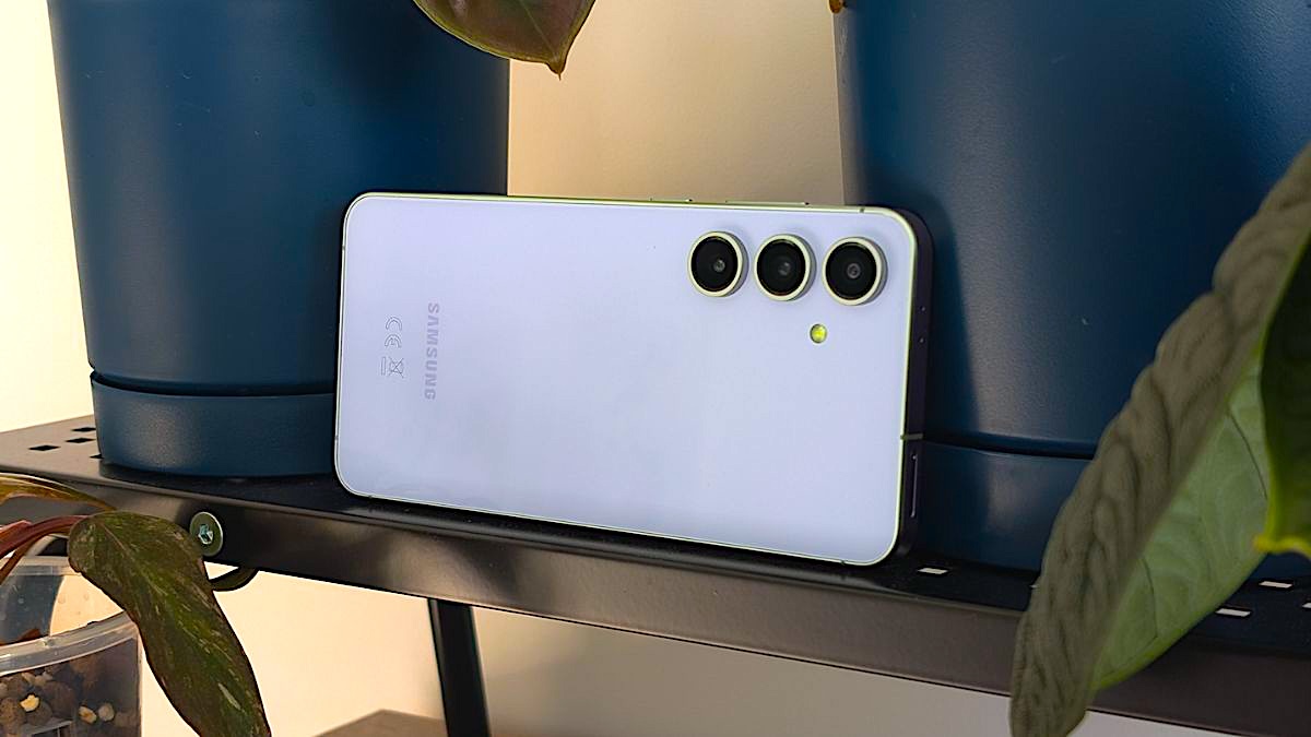 Samsung Galaxy S25 FE potwierdzony przez urząd