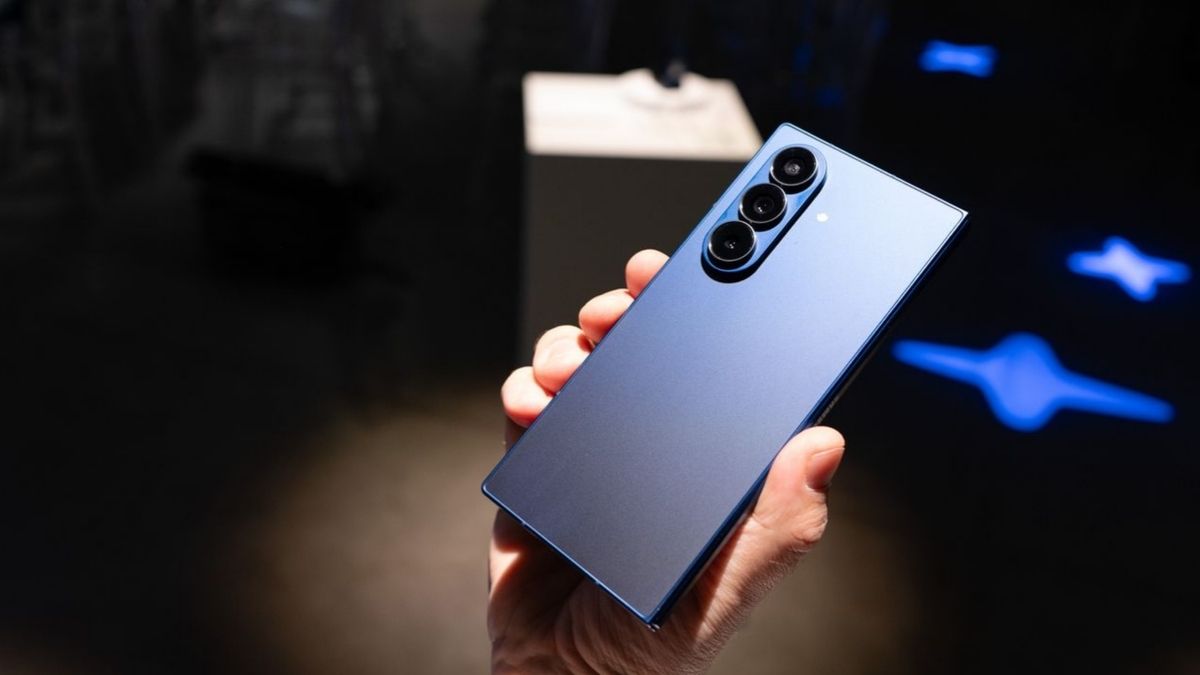 Samsung Galaxy Z Fold 8 wycieka. To on ma złoić składaka od Apple