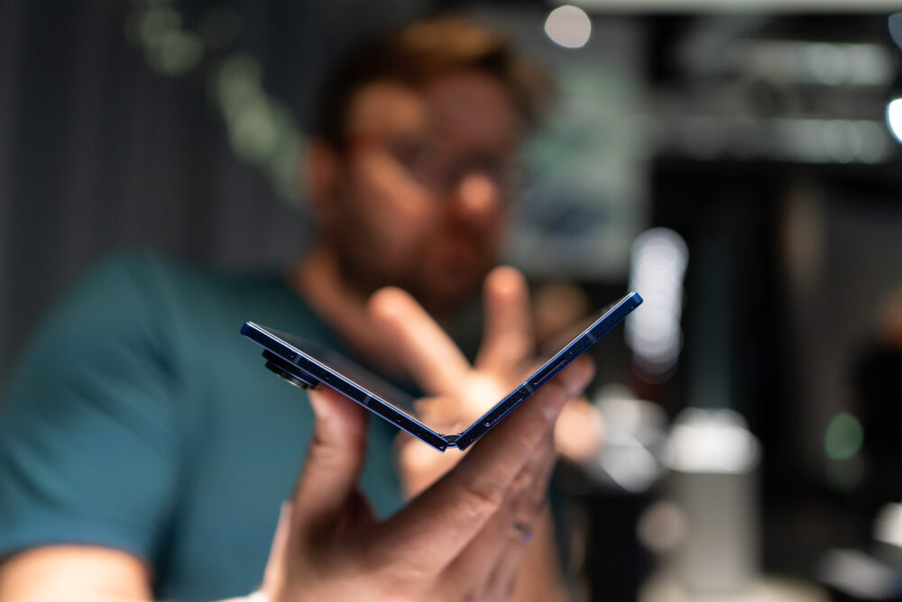 Samsung Galaxy Z Fold7 - zawias