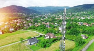 Play uruchamia 5G w paśmie 700 MHz - ulepszy sieć w całym kraju