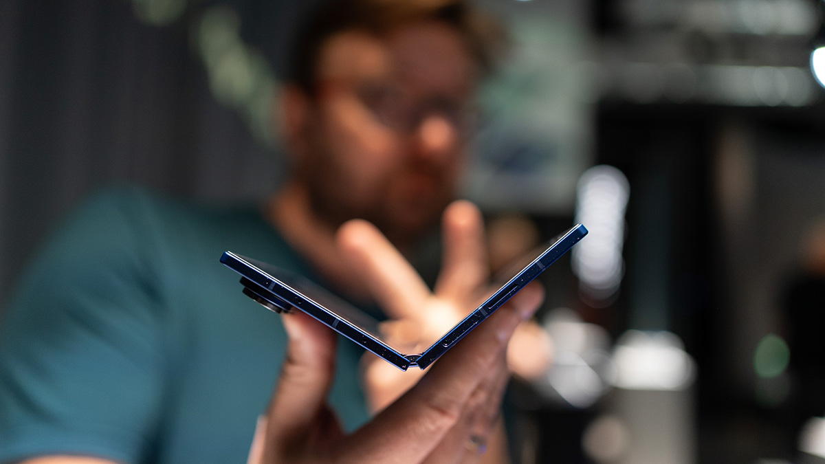 Ze składanych telefonów zniknie paskudna bruzda. Wreszcie