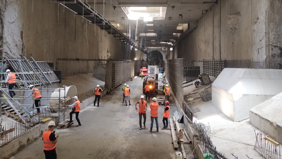 Wielka tarcza zatrzymana. Mieszkańcy zablokowali tunel