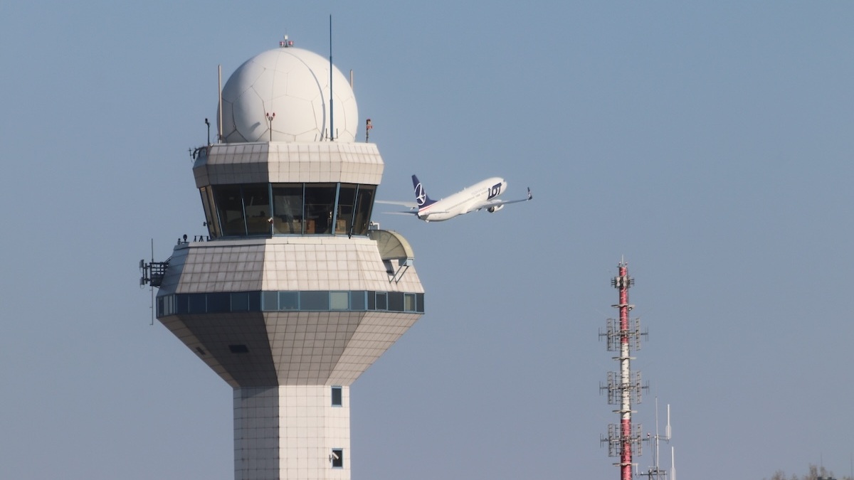 Zwolennicy CPK w ryk. Lotnisko Chopina dostanie nową wieżę