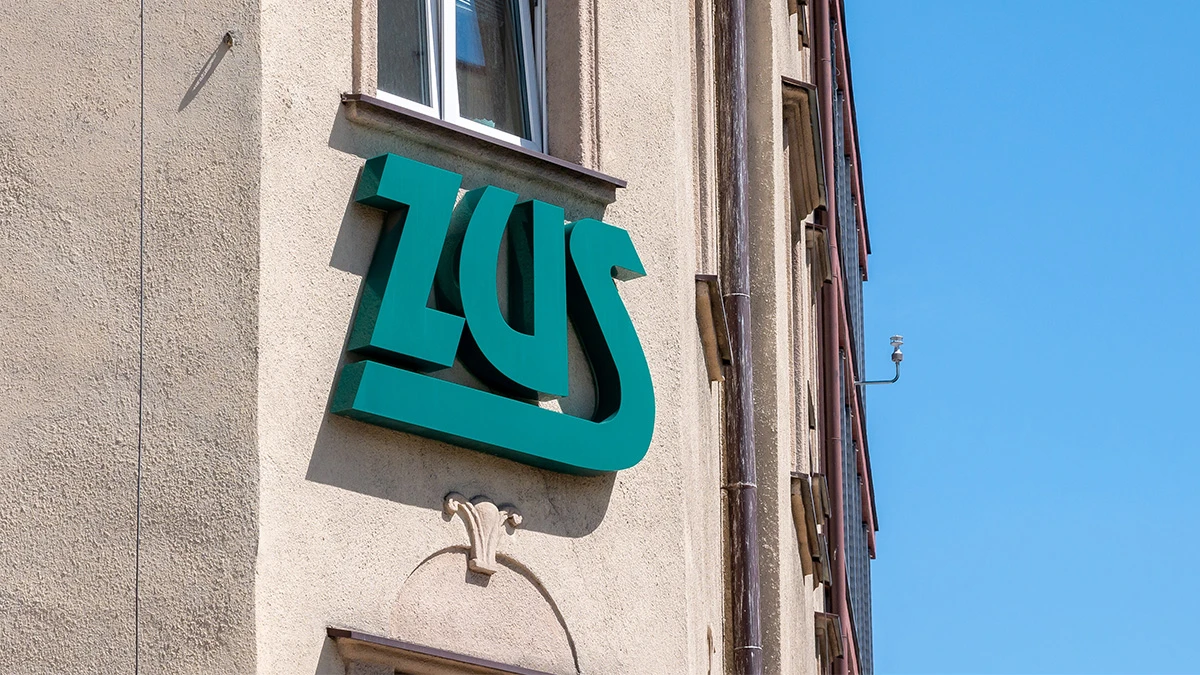 Aplikacja mZUS ma już 800 tys. pobrań. Oto co oferuje